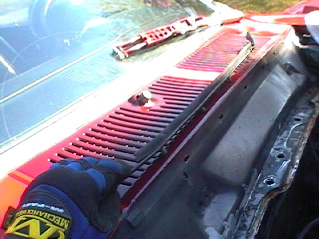 hood_rear_seal_2.jpg