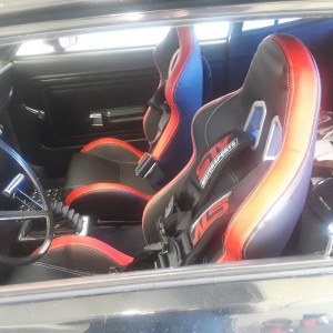 Racing seats installed